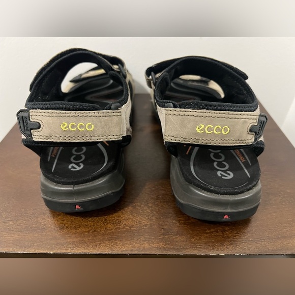 Ecco Men's Black and Tan Sandals - Picture 5 of 14